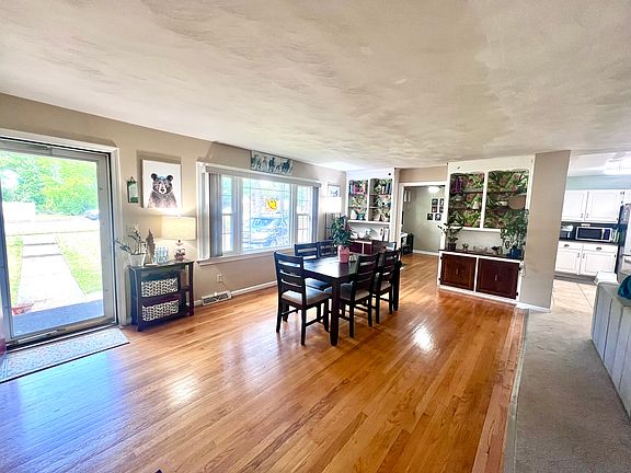 2nd image of 1544 Kilmer Ln