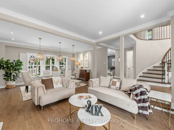 43 Rosemead Clos, Markham, ON L3R 3Z4