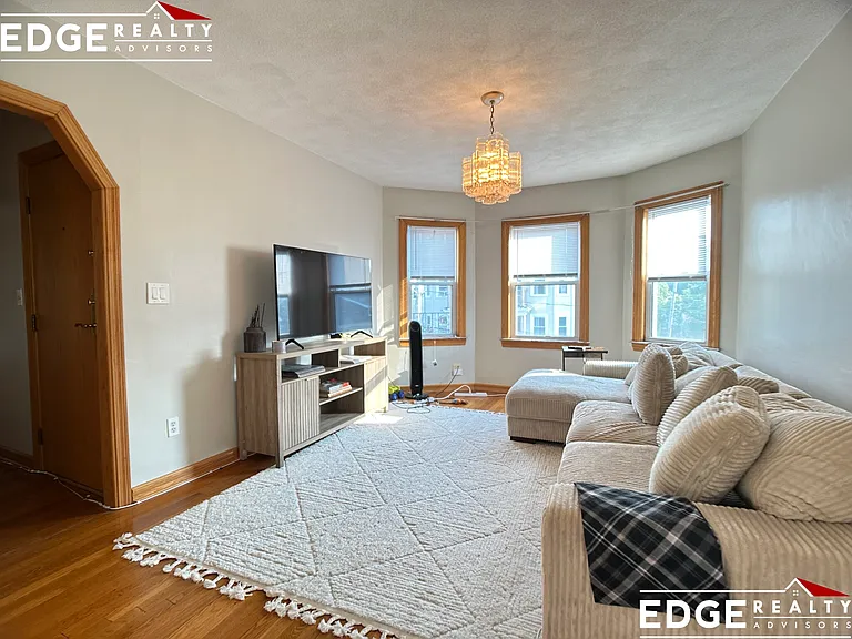 25 Claymoss Rd #3 — Photo 5