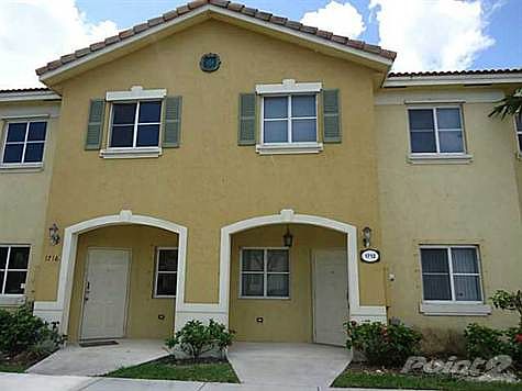 4th image of 1712 SE 31st Ct #1712