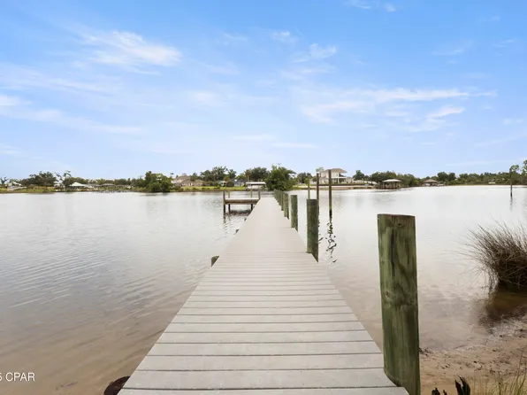 707 E 5th St, Lynn Haven, FL 32444