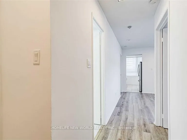 633 Bay St #2523 — Photo 3