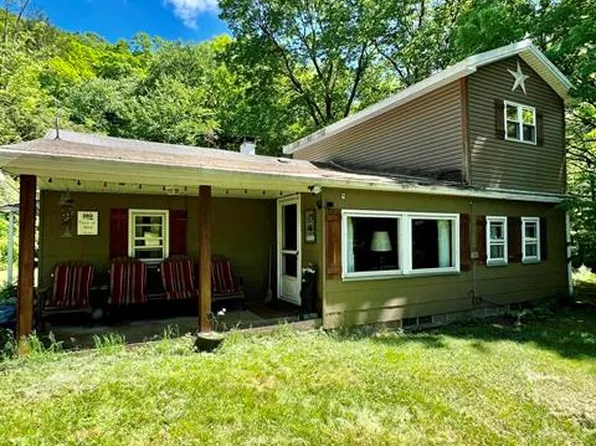 35 Happle Ln, Austin, PA 16720