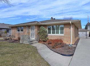 2320 Gillen St, Racine, WI 53403