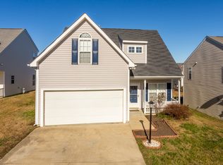 2611 Smoky Topaz Ln, Raleigh, NC 27610