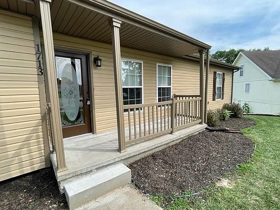 2nd image of 1713 Collins Dr