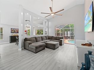 5692 NW 41st Ave, Coconut Creek, FL 33073