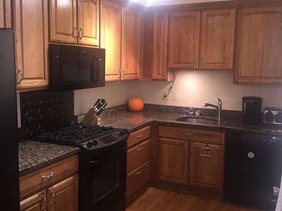 5th image of 4421 Kenwood Dr