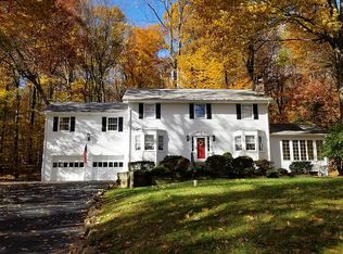 15 Brook Dr, Chester, NJ 07930