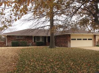 4013 Unruh Dr, Enid, OK 73703