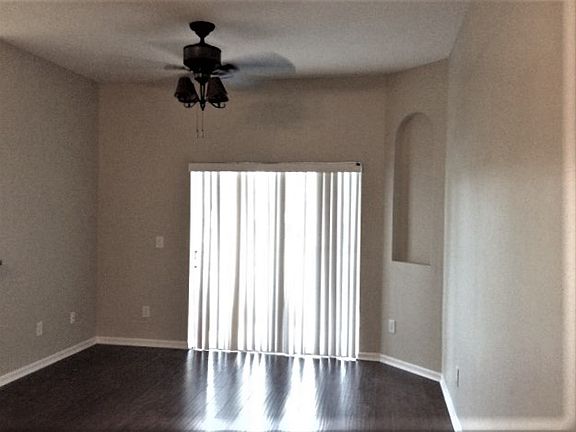 5th image of 1251 Retreat View Cir