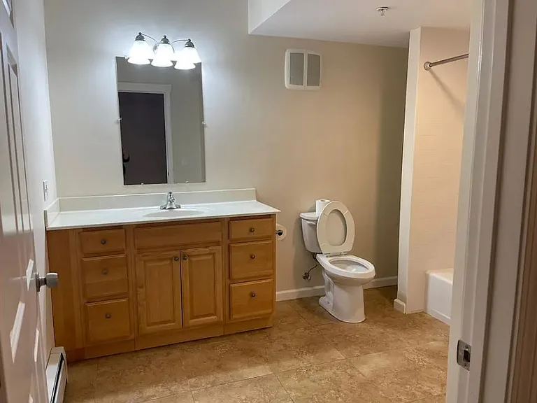 Ward Street Apartments — Photo 8