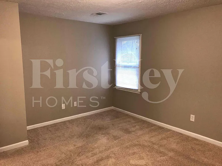 1023 Park Gate Pl — Photo 10