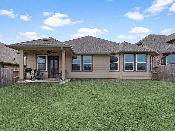3rd image of 2181 Woodland Pine Dr