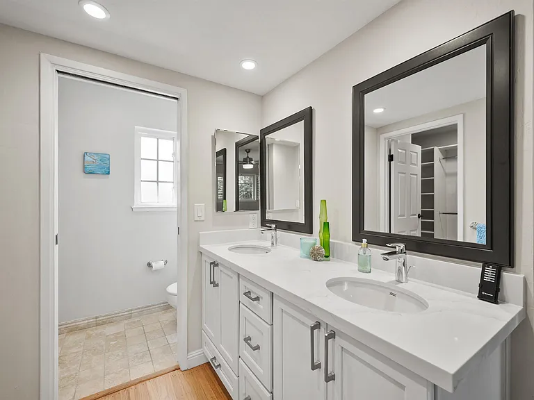 206 Sheila Ct — Photo 12