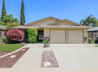 612 S Madsen Dr, Ripon, CA 95366
