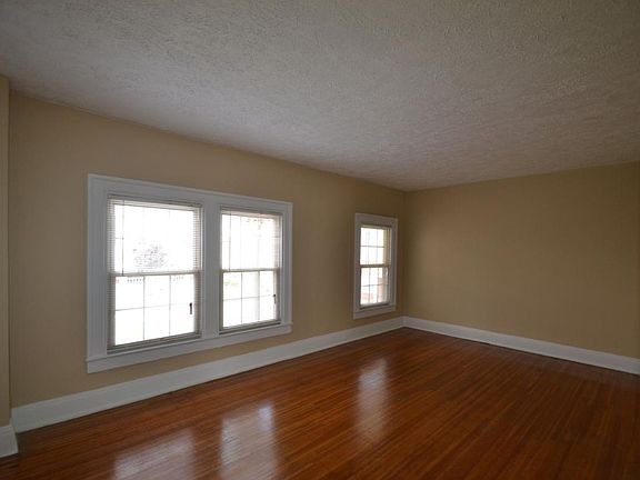 2nd image of 3055 N Meridian St APT 11B
