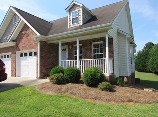 104 Wellsboro Ct, King, NC 27021