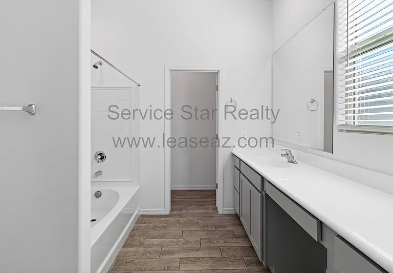 10987 W Melvin St — Photo 23