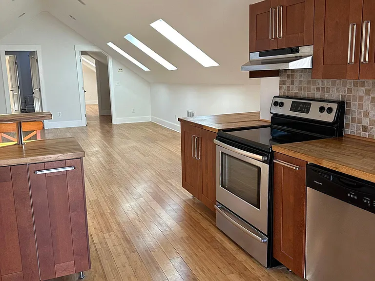 Kitchen entryway