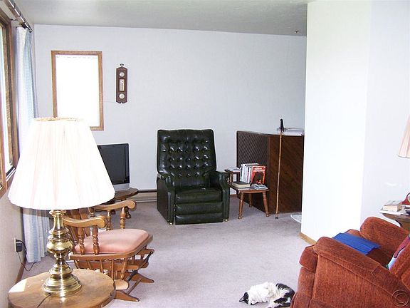 5th image of 8900 Warbler Dr