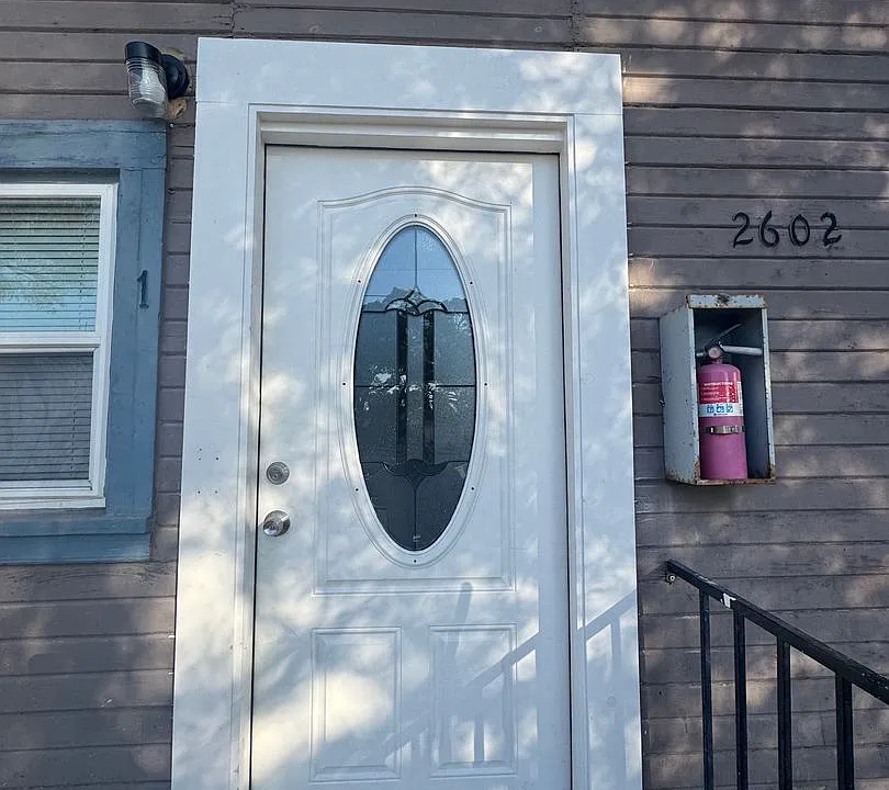 2602 Newton Ave #1