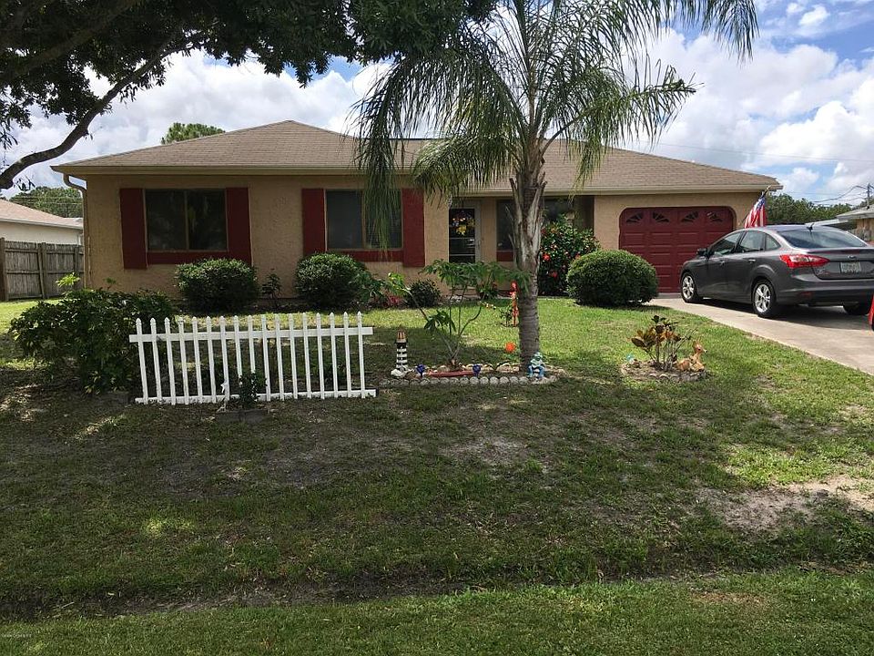 1st image of 777 Seven Gables Cir SE
