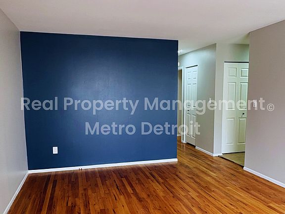 4th image of 22108 Dante St #115