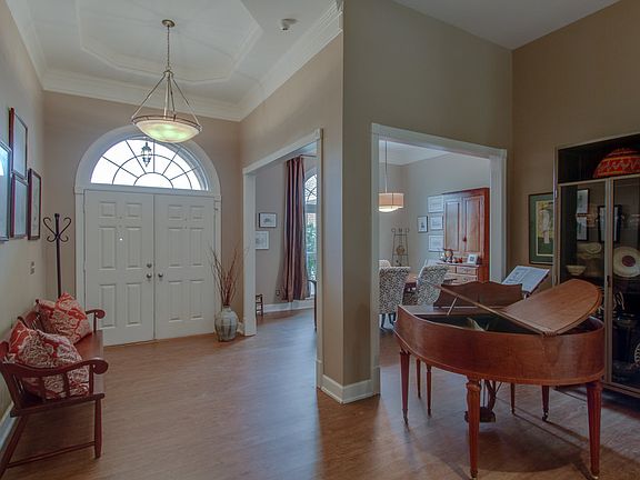2nd image of 149 Richards Glen Dr