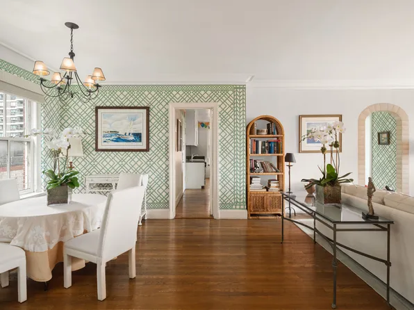 4 Sutton Place image 2 of 5