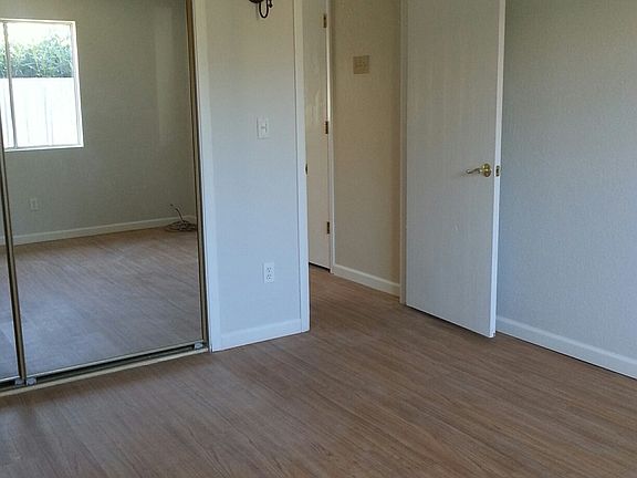 5th image of 3646 E Blacklidge Dr