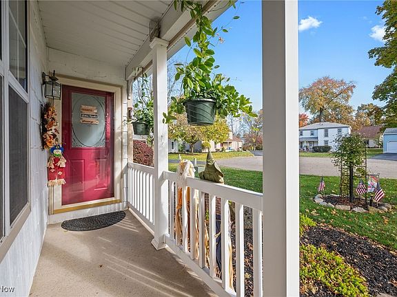 3rd image of 8013 Amberly Cir NW