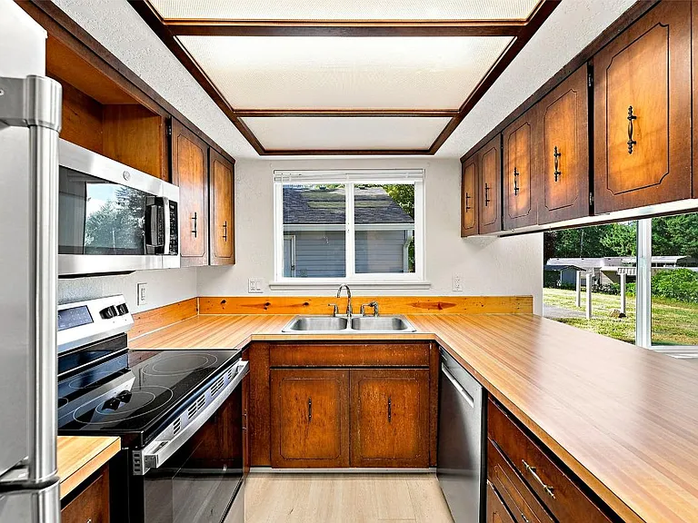 7100 Hawks Prairie Rd NE #A — Photo 31