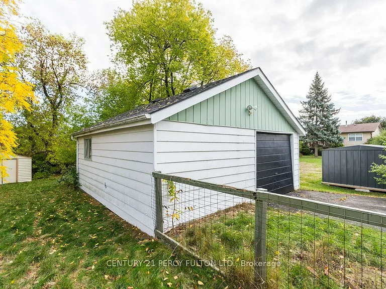 71 Prince Of Wales Dr #MAIN — Photo 8