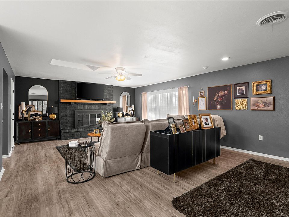 1st image of 603 3rd St