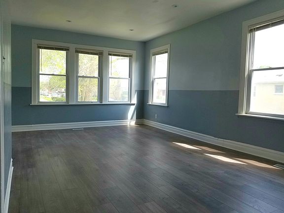 4th image of 7258 S Campbell Ave