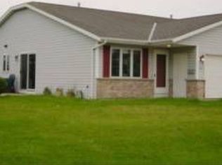 123 S 6th St, Cedar Grove, WI 53013