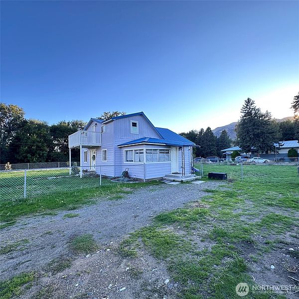 5th image of 502 Fir Street