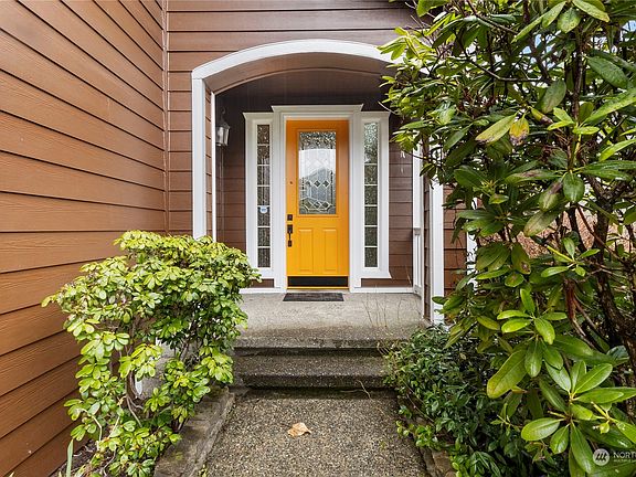 3rd image of 8921 176th Street Ct E