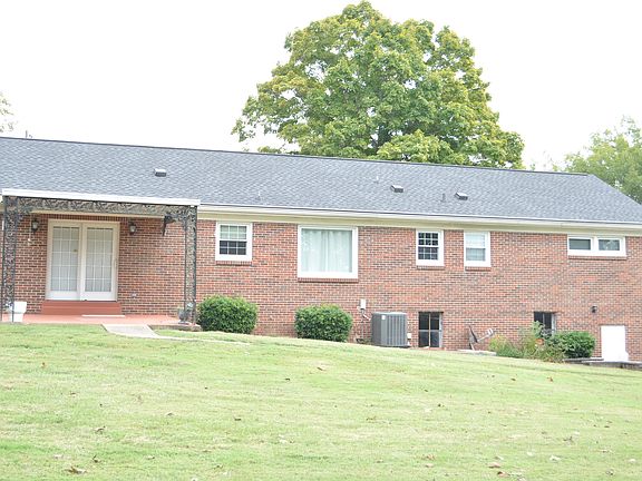 Covered patio on back