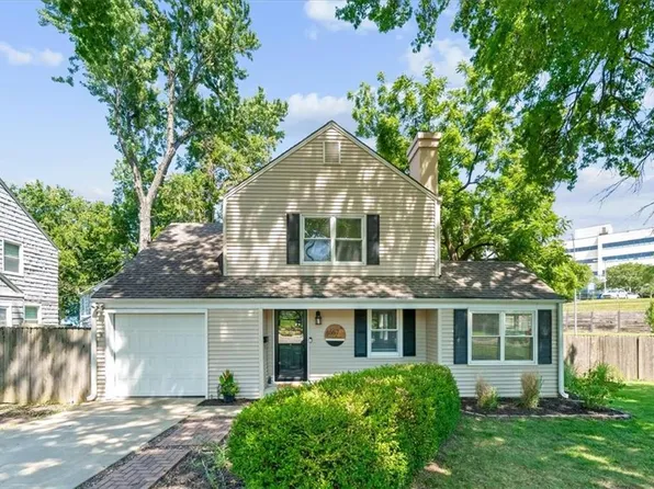 6557 Holmes Rd, Kansas City, MO 64131