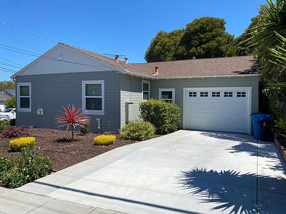4th image of 10 Beresford Ct