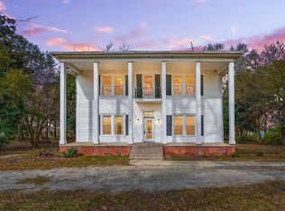 409 Meadow Rd, Lumberton, NC 28358