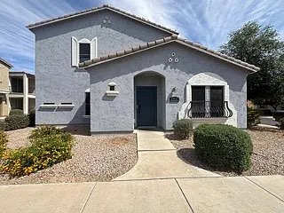 17716 W Mandalay Ln — Photo 2