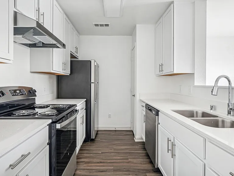 4450 Marine Creek Pkwy — Photo 5