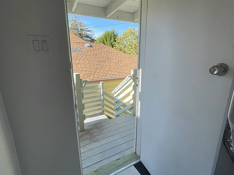 1229 Sacramento St #4 — Photo 23