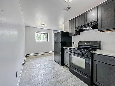 2 bed, $1,050 — Photo 3