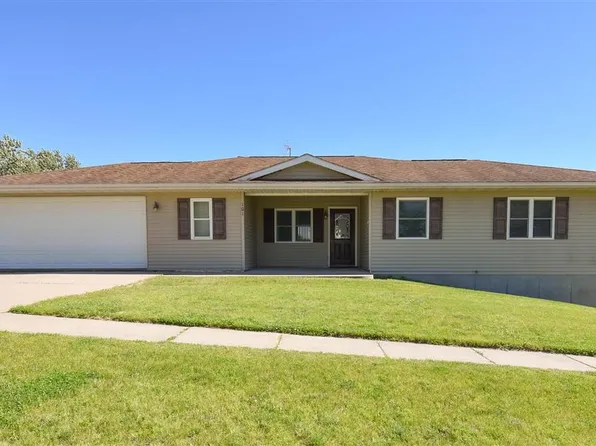 101 Bailey Park Rd, Williamsburg, IA 52361