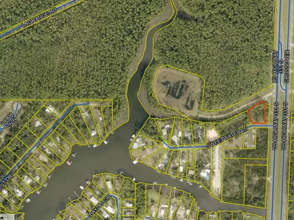 Sweetwater Ln, Freeport, FL 32439