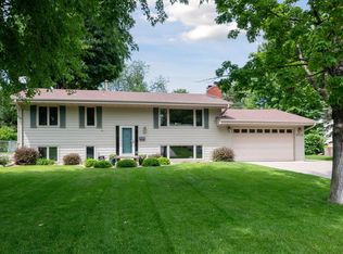 8516 29th Ave N, New Hope, MN 55427